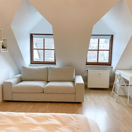 Nami - Robin - Helle Apartments Mitten In Der Stadt Меминген Екстериор снимка